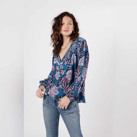 Band of Gypsies Tops - Band of The Free Floral Blouse